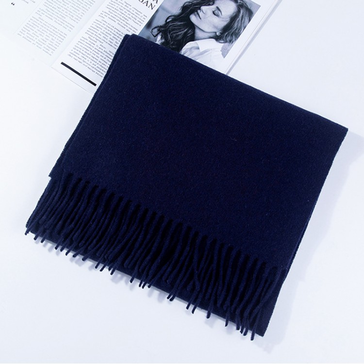 Шерстяний шарф жіночий синій однотонний 180*32 см