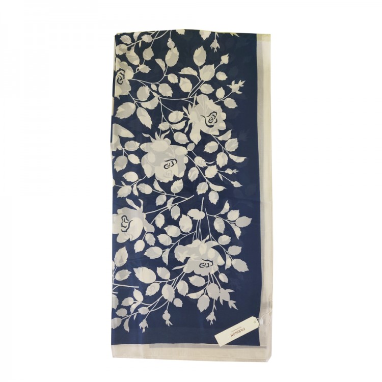 Жіночий шарф шовковий синій з білими трояндами шипшини - 4