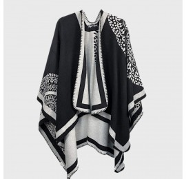 Жіноче пончо чорно-біле двостороннє з квіткою, 160*134