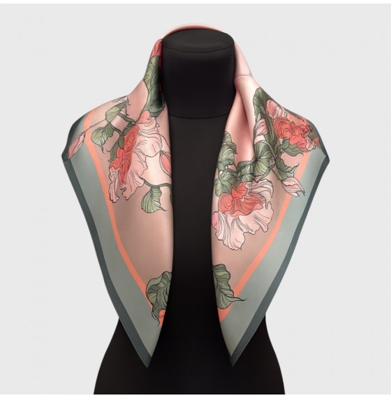 Женский платок шелковый пудрово-зеленый с цветами, 65*65 см