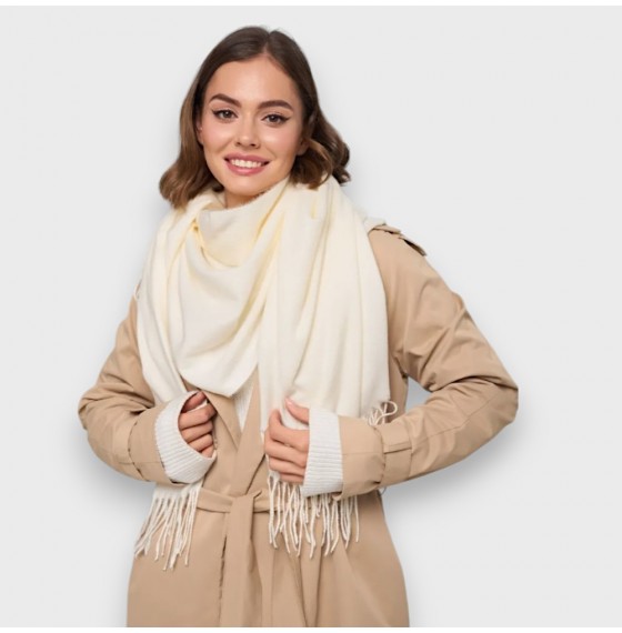 Жіночий шарф молочний однотонний SKY Cashmere, 180*70 см