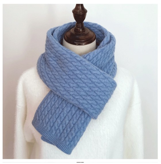 Вязаный шарф шерстяной голубой с узором, 160*25 см