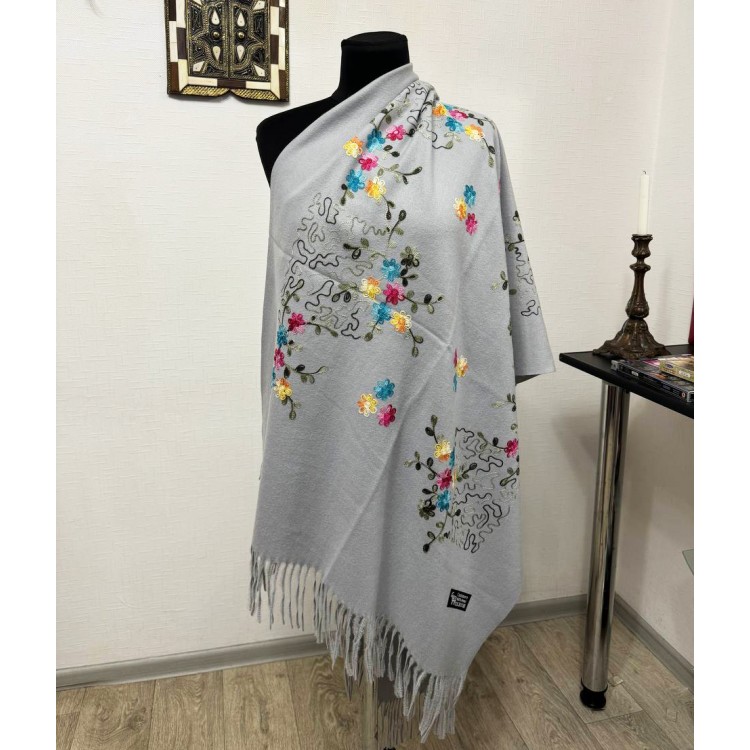 Жіночий шарф кольору річковий перламутр з вишивкою, 185*70 см - 2