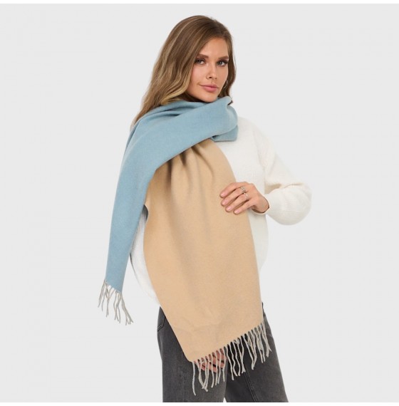 Двосторонній шарф жіночий блакитно-бежевий 180x65 см Двосторонній шарф жіночий блакитно-бежевий 180x65 см