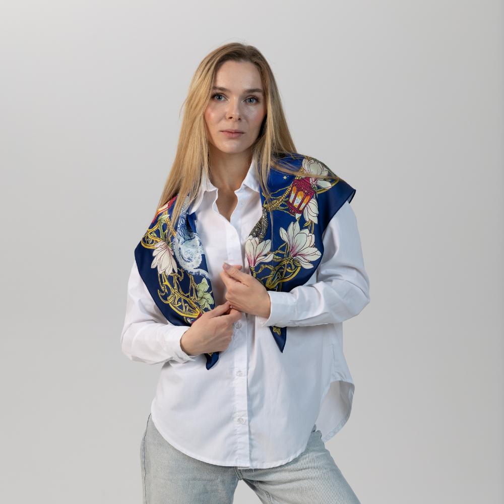 Авторська жіноча хустка Коти нічного неба 80х80 см
