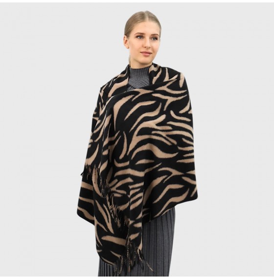 Жіночий шарф з принтом зебри чорно-бежевий 190х70 см Жіночий шарф з принтом зебри чорно-бежевий 190х70 см
