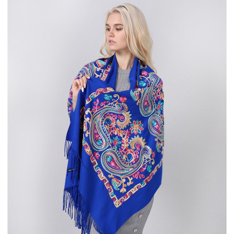Ніжний шарф кашеміровий синій з вишивкою 180*70