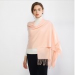 Жіночий шарф рожевий персик однотонний з кашеміру 180*70 см