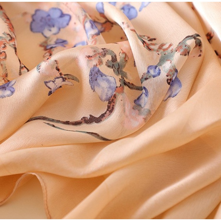Жіночий шарф шовковий бежевий з квітами - 6