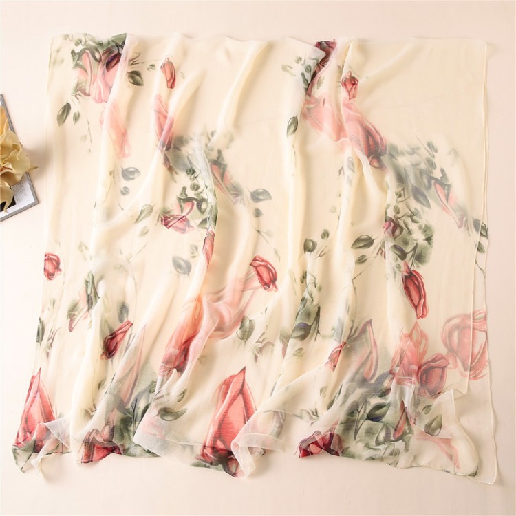 Жіночий шарф прозорий літній бежевий з трояндами  - 2