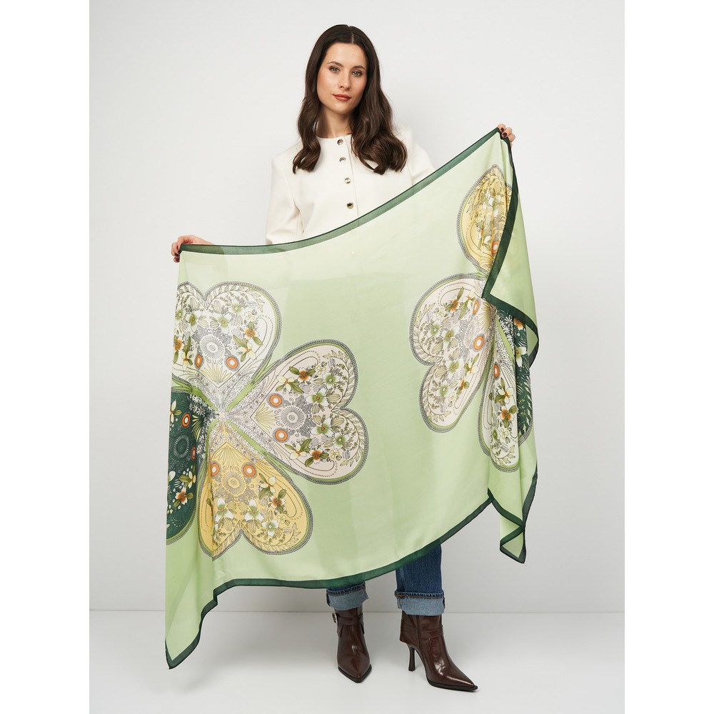 Шовковий шарф жіночий зелений із серцями квітами  - 4