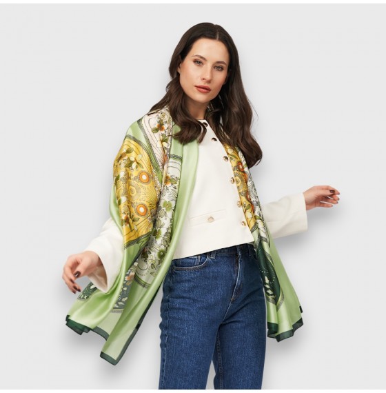 Шовковий шарф жіночий зелений із серцями квітами 