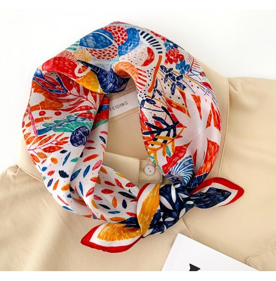 Шейный платок натуральный шелковый многоцветный 53*53 см