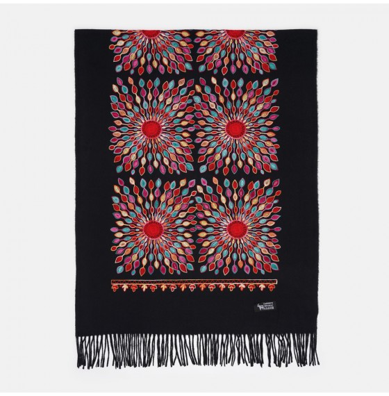 Женский шарф палантин черный расшитый цветами 180*70 см