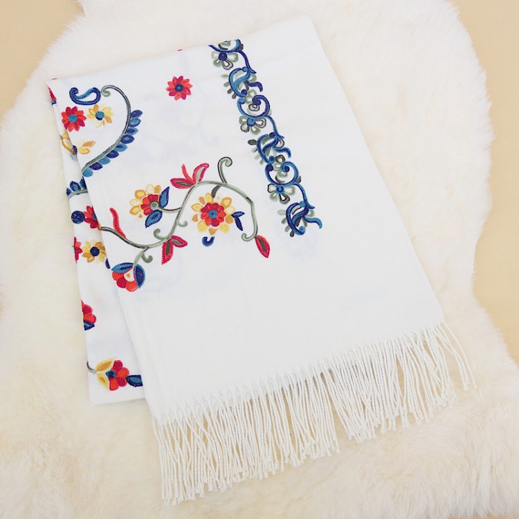 Жіночий шарф-палантин кашеміровий білий вишитий  - 3