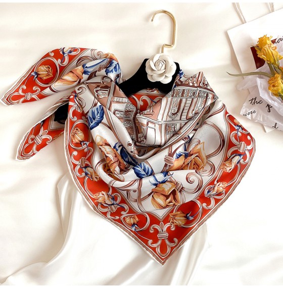 Шелковый платок белый с розами во французском стиле 90*90 см