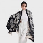 Женский шарф двусторонний черный с молочным шерстяной, 180*70 см