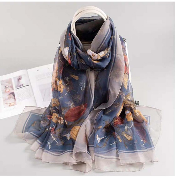 Жіночий шарф синій ніжний прозорий з квітами