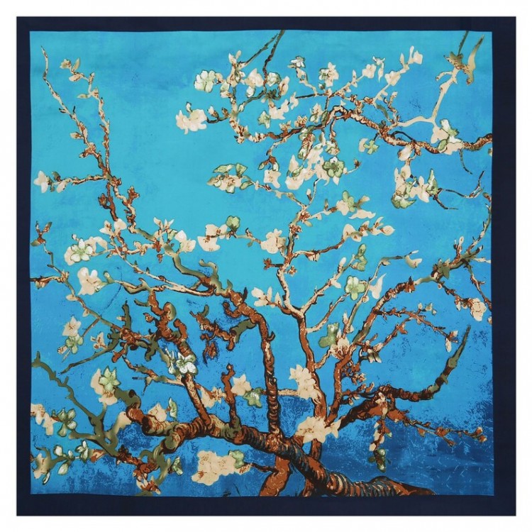 Шовкова хустка блакитна з принтом картини цвітіння мигдалю 90*90 см