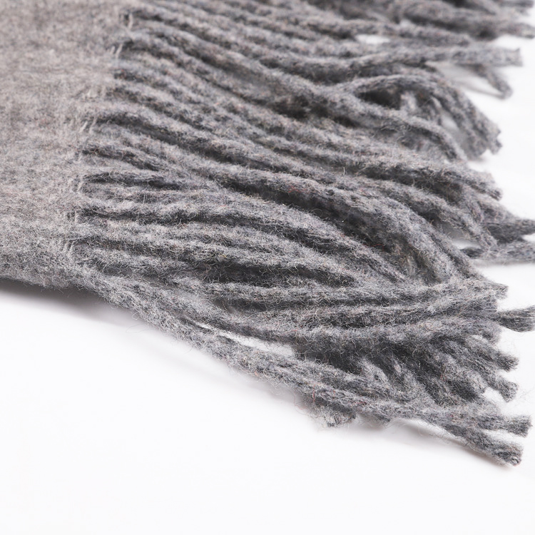 Вовняний шарф жіночий сірий однотонний ніжний 200*68 см - 5