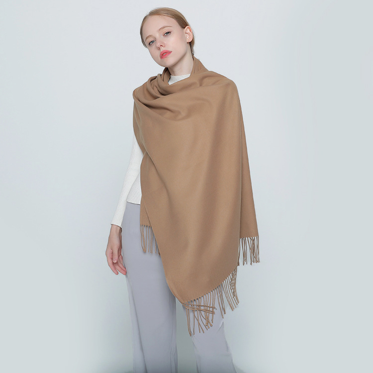 Жіночий шарф з кашеміру бежевий лате однотонний 180*70 см