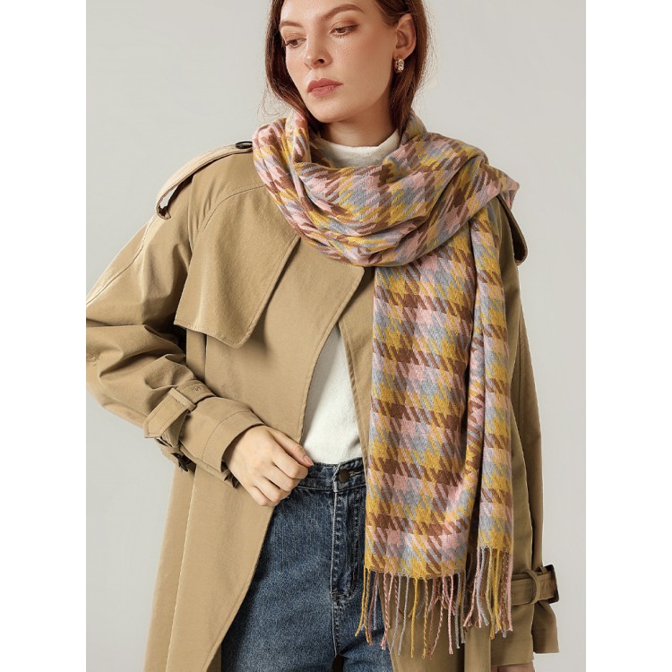 Жіночий шарф-палантин кольоровий з бахромою 180*70 см