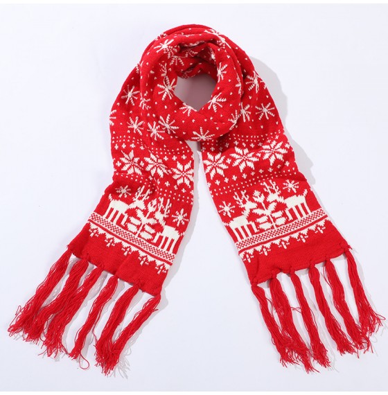 Вязаный шарф красный с белыми оленями и снежинками 160*17 см