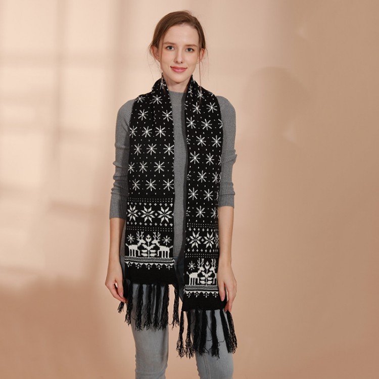 Жіночий в'язаний шарф чорно-білий різдвяний 160*17 см - 2