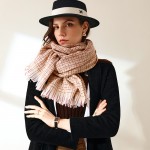 Жіночий шарф вовняний бежевий карамельний 180*70 см