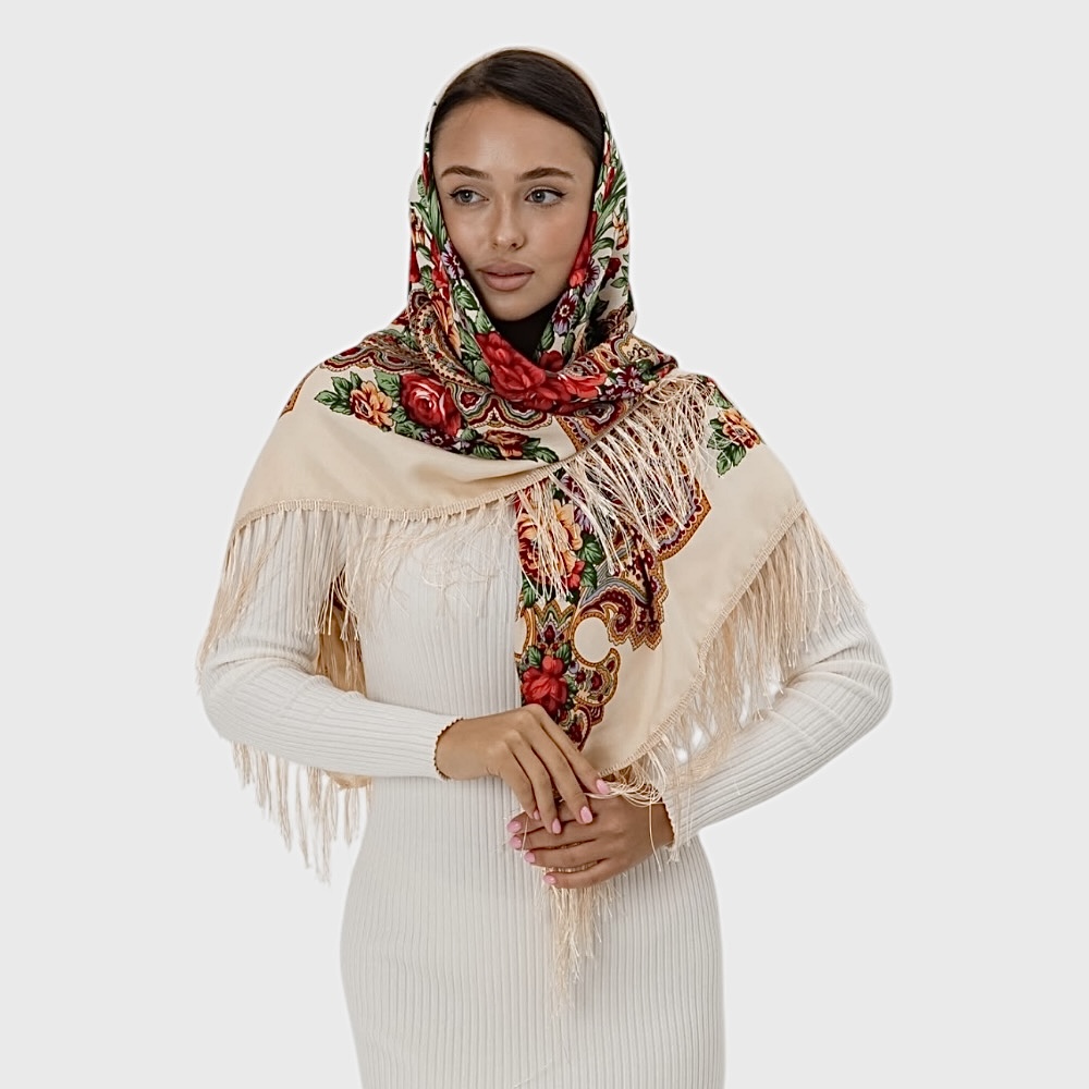 Украинский платок кремовый с бахромой, 110*110 см