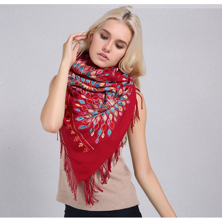 Жіночий шарф-палантин кашеміровий бордовий з вишивкою