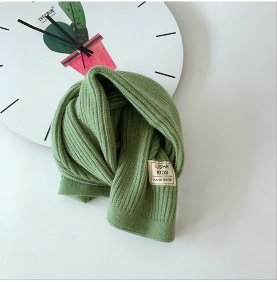Вязаный шарф детский зеленый шерстяной нежный
